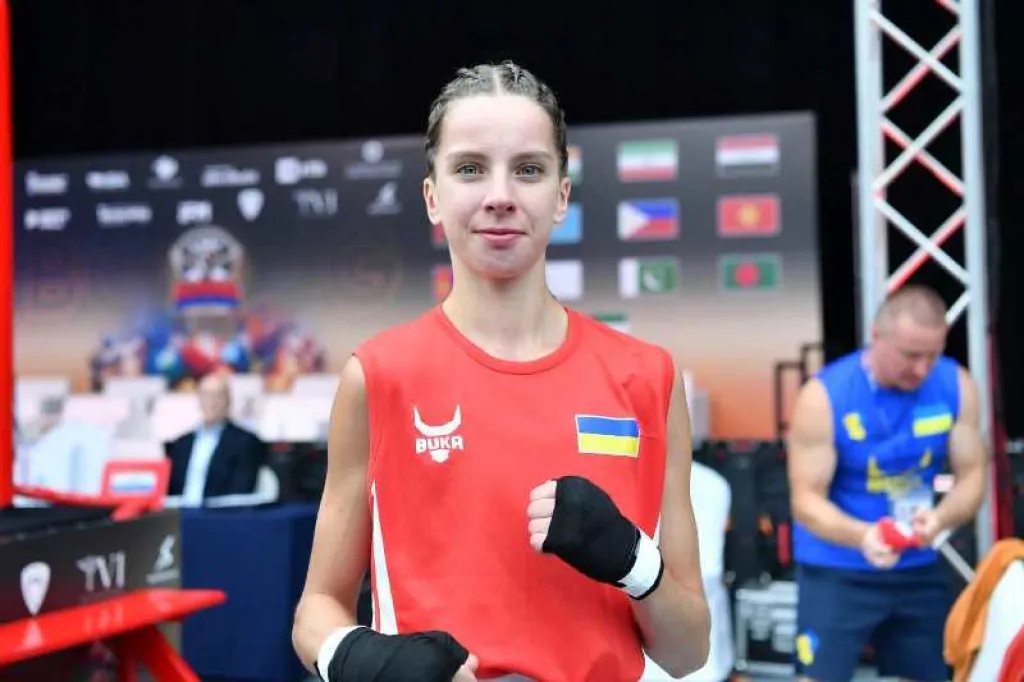 Боксерка з Тернополя виборола золото на всеукраїнському турнірі в Мукачево