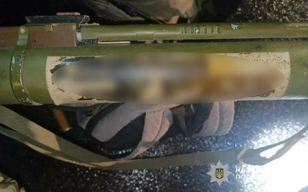 На Тернопільщині у демобілізованого військового вилучили гранатомет, вибухівку та гранати