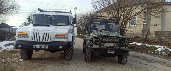 Майстер зі Збаража створив унікальний позашляховик і планує спрямувати кошти від продажу на допомогу ЗСУ