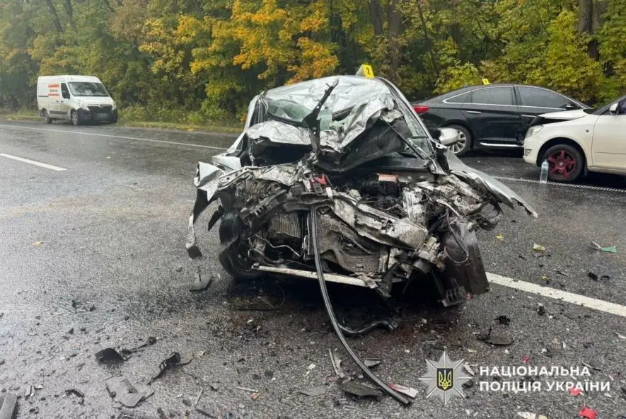 На Хмельниччині сталася масштабна ДТП за участю чотирьох авто: постраждала жінка
