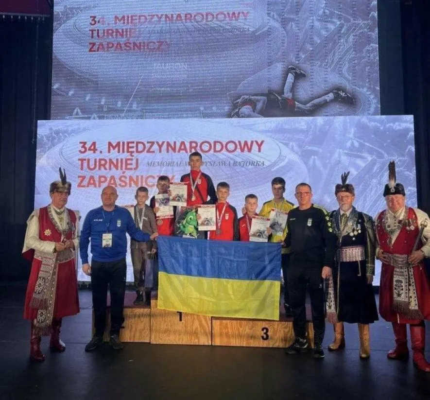 Юні борці з Тернополя вибороли призові місця на міжнародному турнірі в Кракові