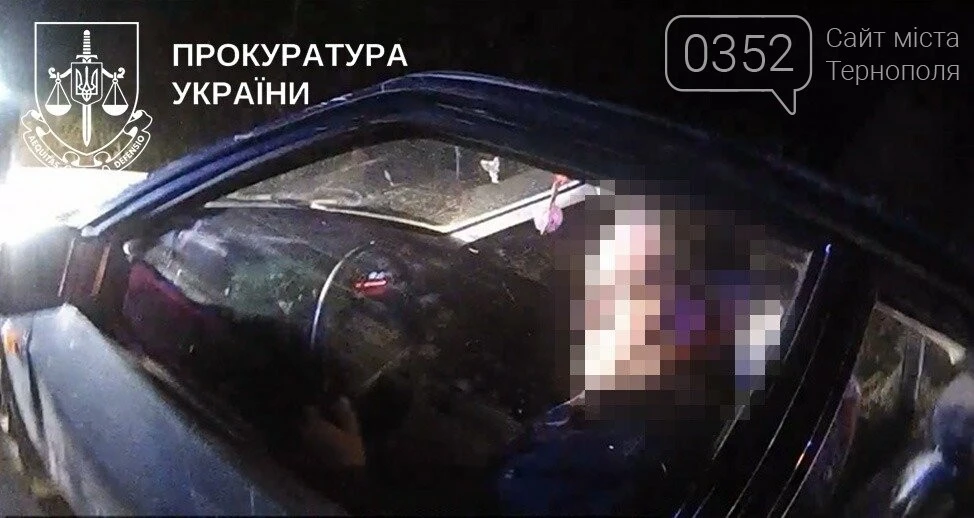 На Тернопільщині водій намагався «купити» поблажливість поліції за 10 тисяч доларів