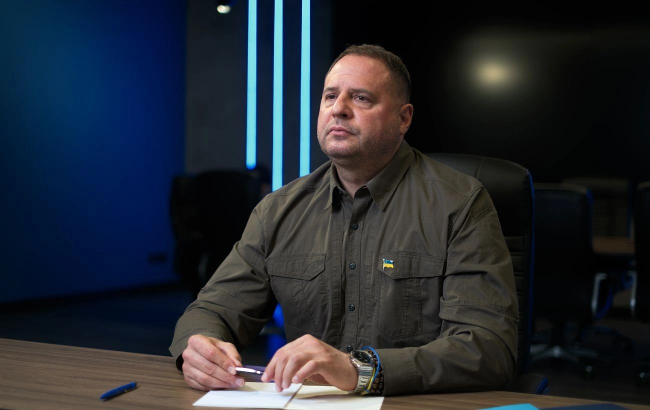 НАБУ прийшло до керівника ОП: що стоїть за обшуками у Андрія Єрмака