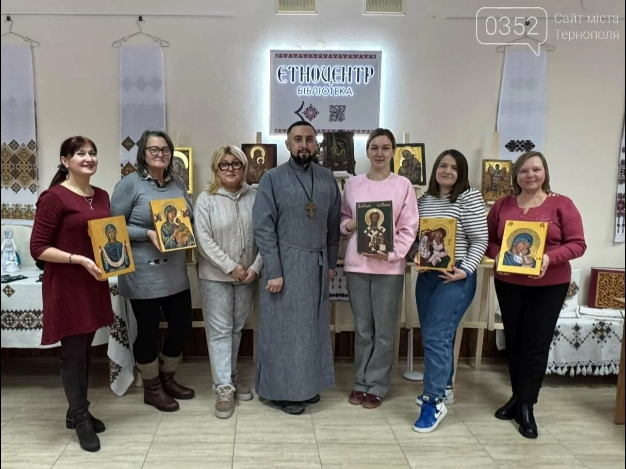 Тиша, фарби і молитва: у Тернополі завершився іконописний курс під Покровом
