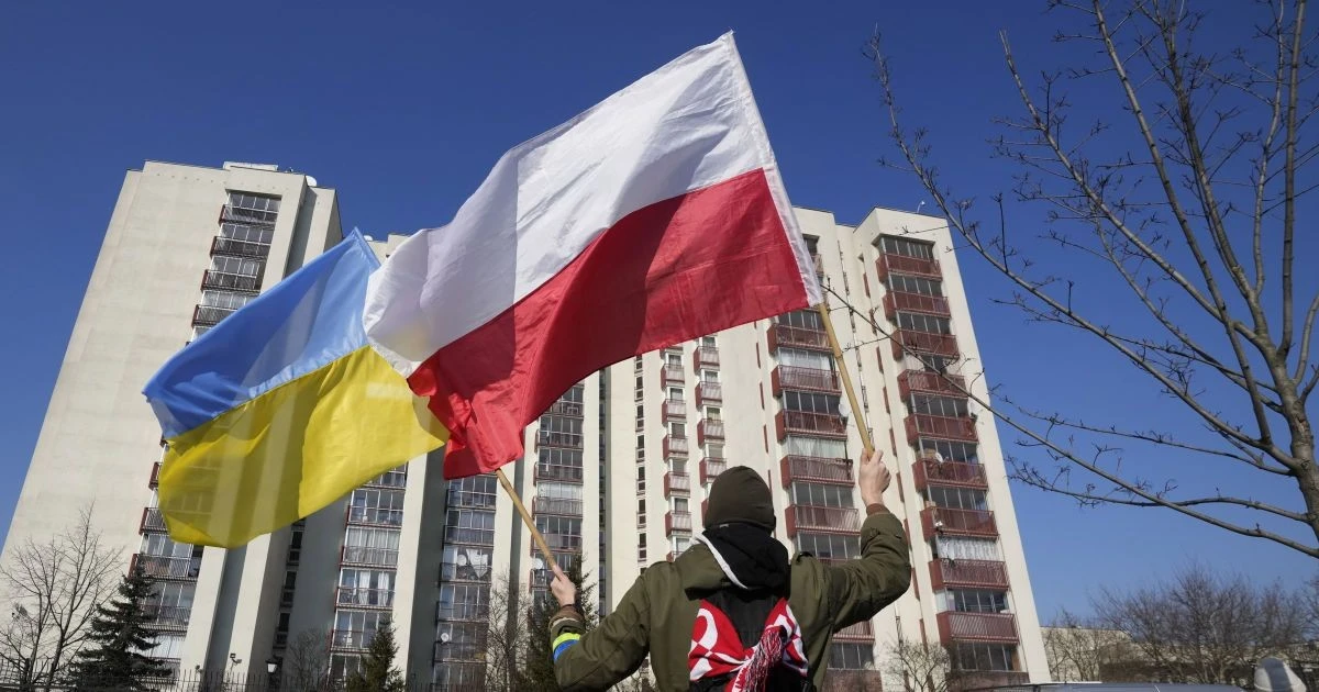 Сніг, сміх і рух: у Тернополі діти зібралися на зимовому спортмайданчику