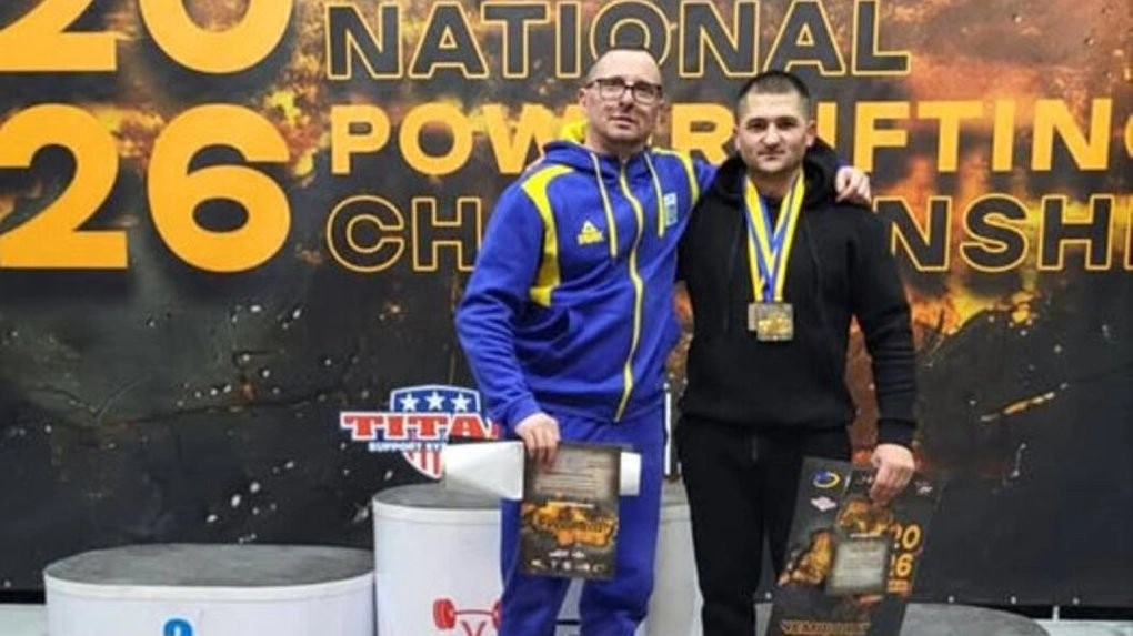 Триразовий рекорд: тренер із Тернопільщини вразив на Чемпіонаті з пауерліфтингу