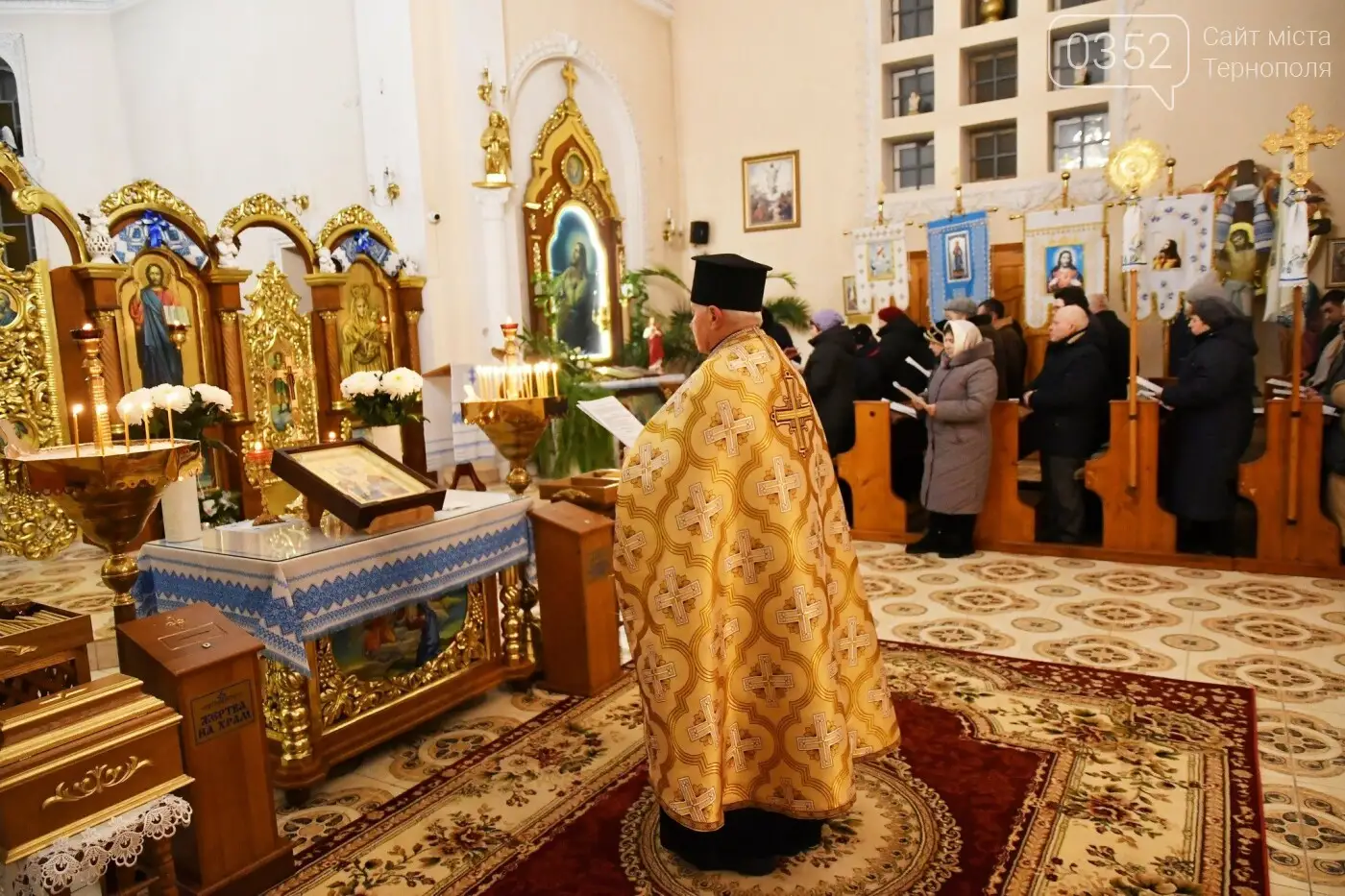 Духовна подія на Тернопільщині: віряни приклалися до ікони з мощами князя Володимира