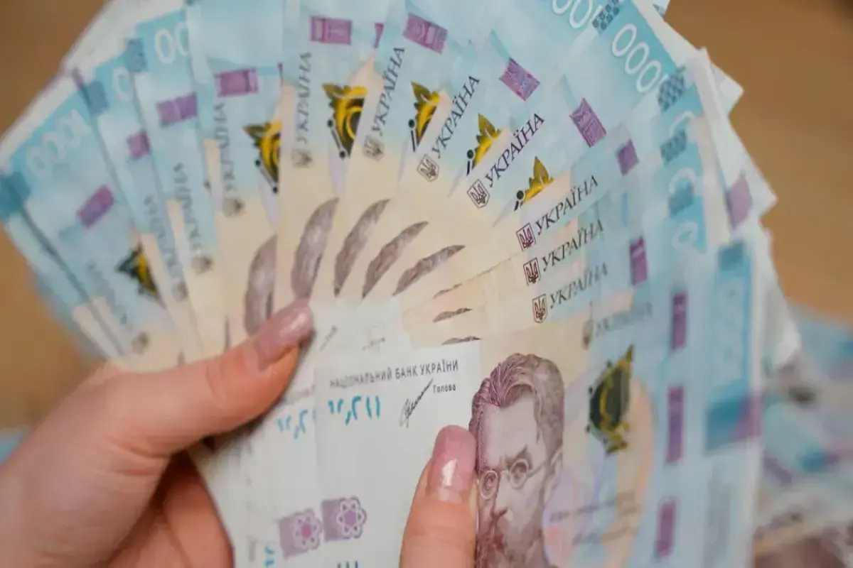 Вікові доплати до пенсій: чому після 75 років українці не отримують очікуваного зростання виплат