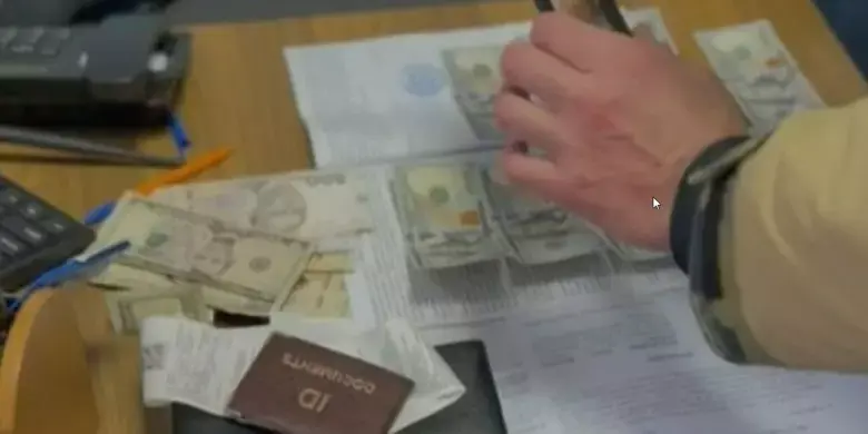 Корупційна схема в онкодиспансері: на Тернопільщині викрили медиків на вимаганні хабарів