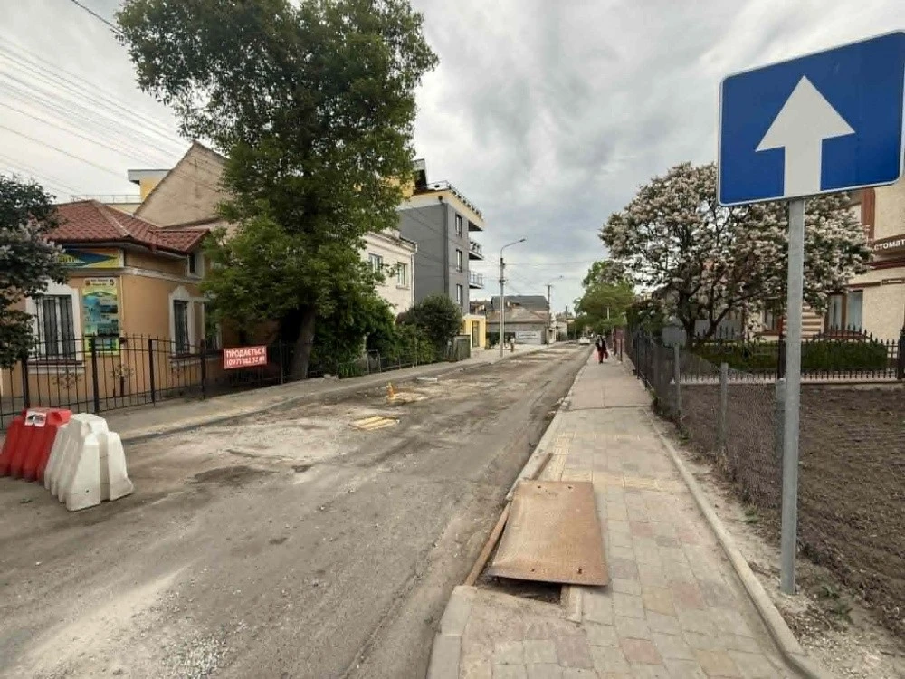 Масштабний благоустрій Тернополя: де саме ремонтують шлях та оновлюють прибудинкові території